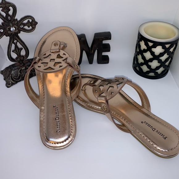 💕HP💕ROSE GOLD ornate sandals - Picture 3 of 6